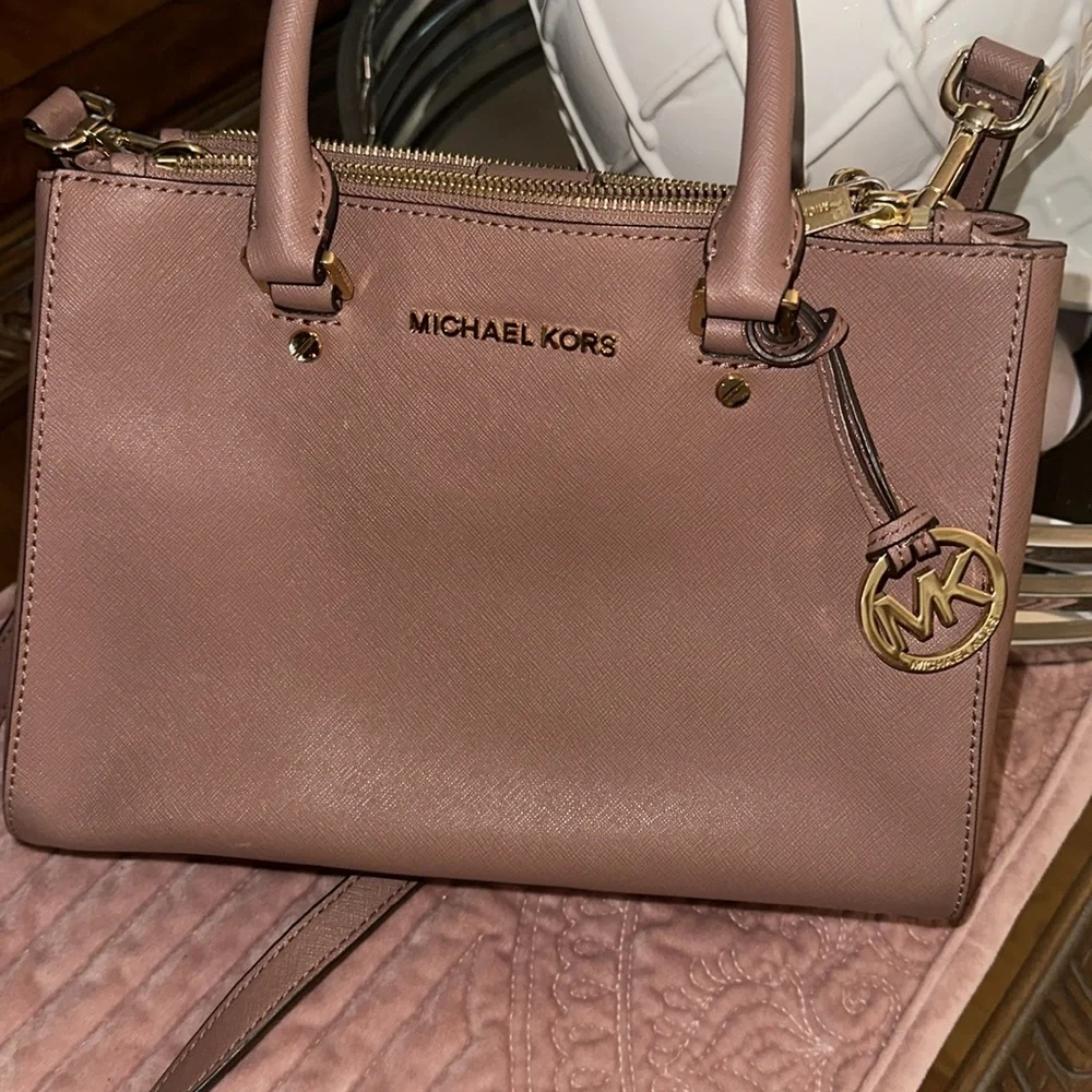 Michael Kors Bag - Picture 6 of 16